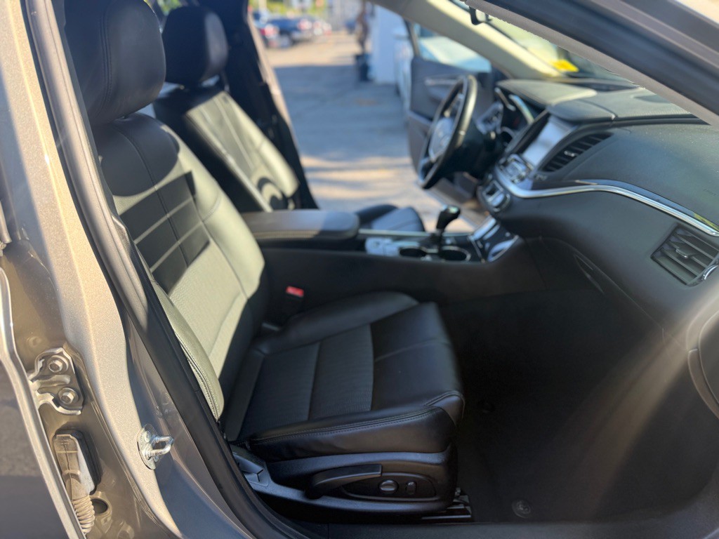 2018 Chevrolet Malibu Image 12