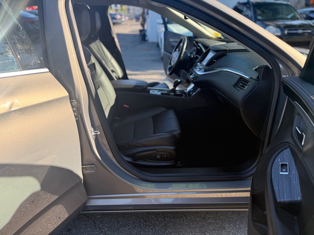 2018 Chevrolet Malibu Image 14