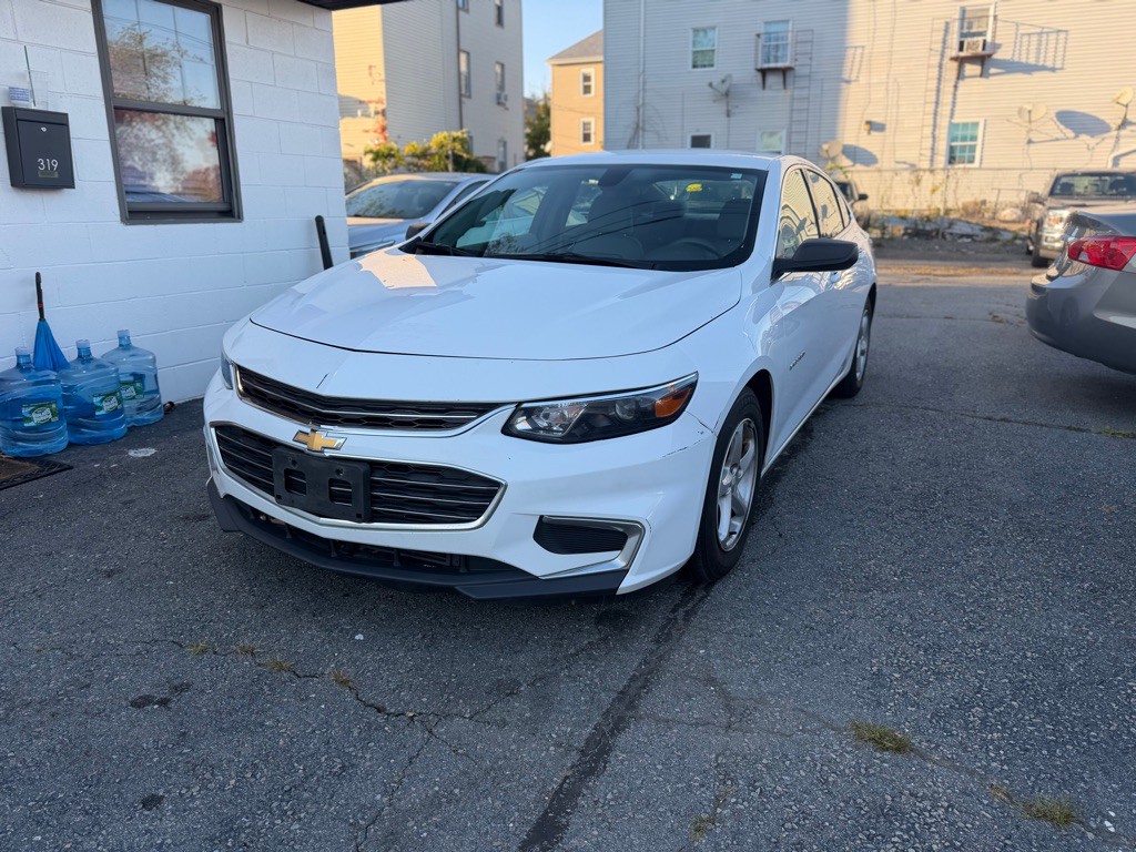2018 Chevrolet Malibu Image 1