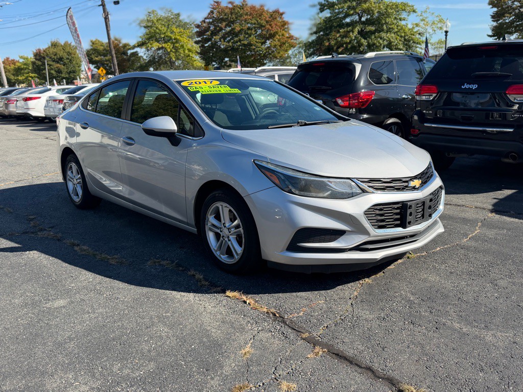 2017 Chevrolet Cruze Image 3