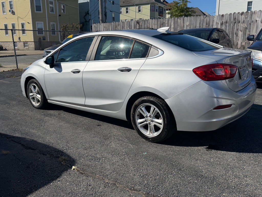 2017 Chevrolet Cruze Image 5