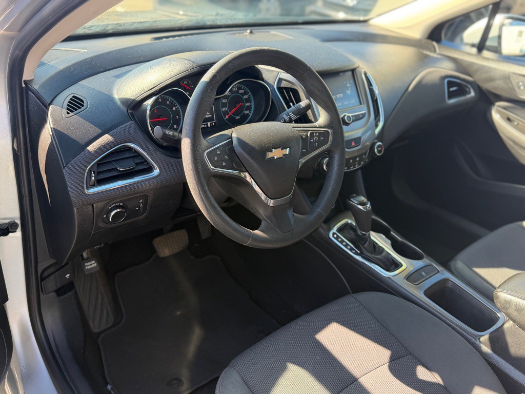 2017 Chevrolet Cruze Image 6
