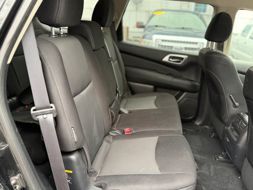 2020 Nissan Pathfinder Image 11