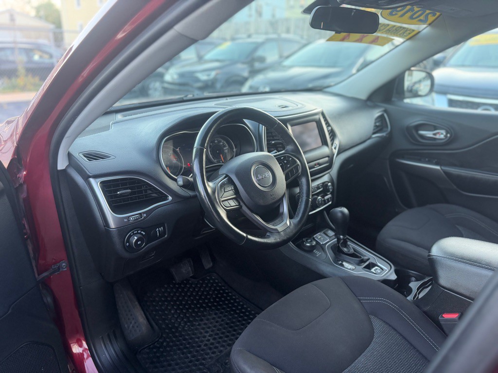 2019 Jeep Cherokee Image 7