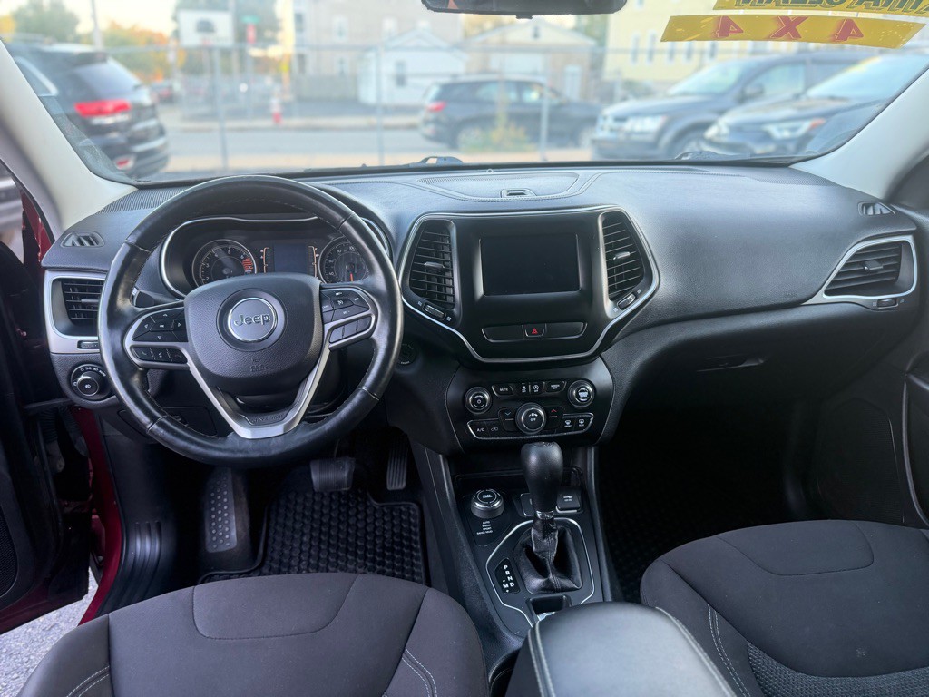 2019 Jeep Cherokee Image 11