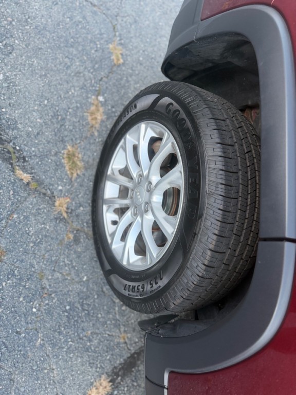 2019 Jeep Cherokee Image 16