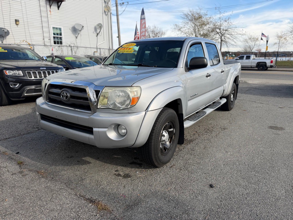 2010 Toyota Tacoma Image 1