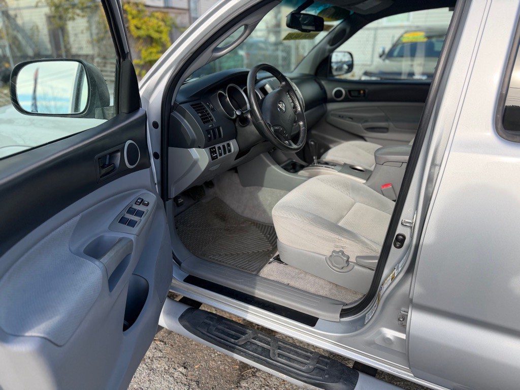 2010 Toyota Tacoma Image 7