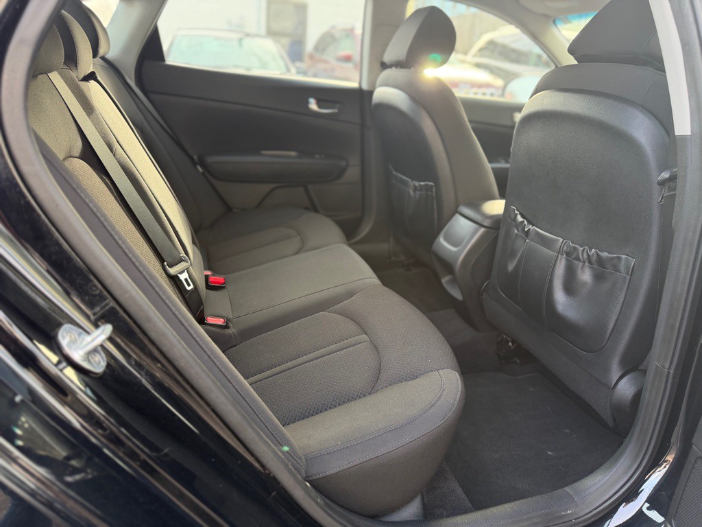 2016 Kia Optima Image 11