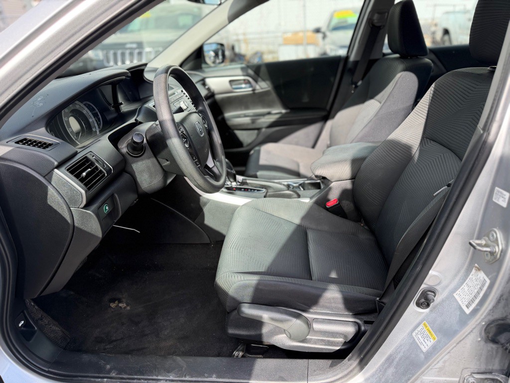 2015 Honda Accord Image 11