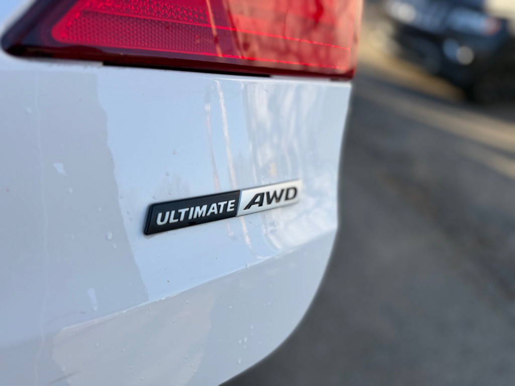 2016 Hyundai Santa Fe Image 14