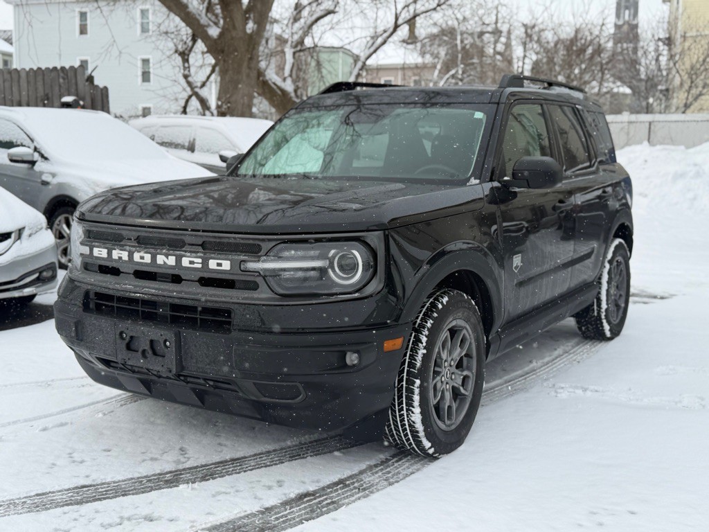 2021 Ford Bronco Image 1