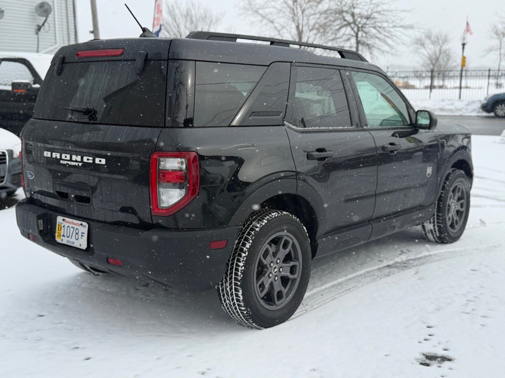 2021 Ford Bronco Image 3