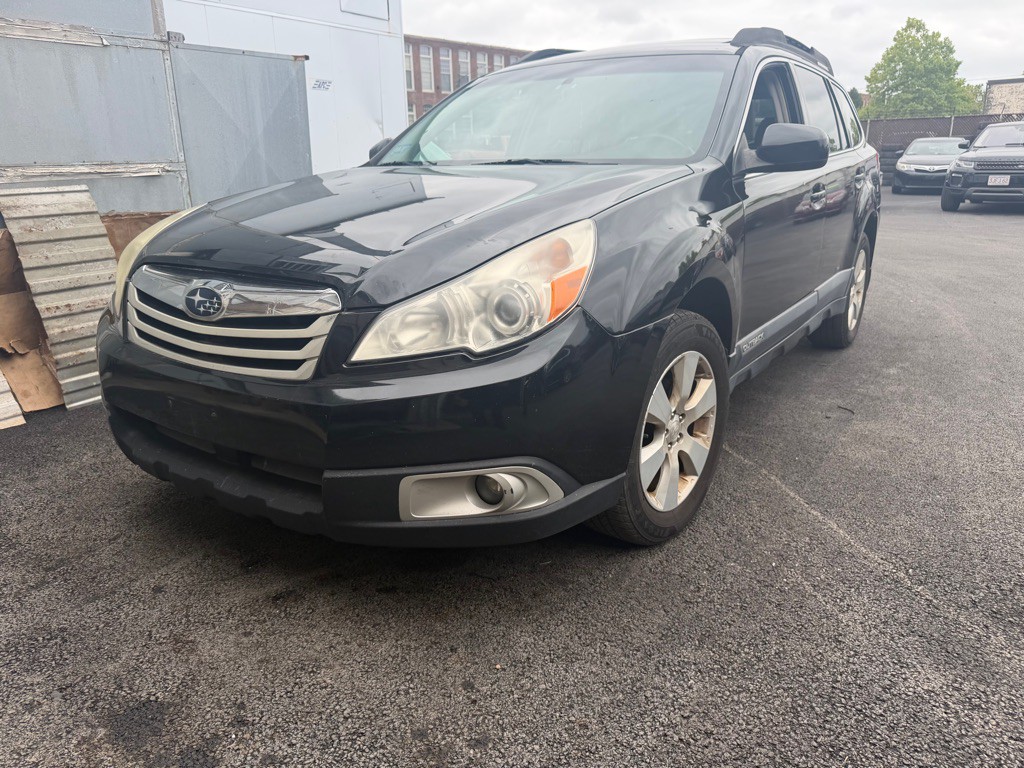 2010 Subaru Outback Image 1