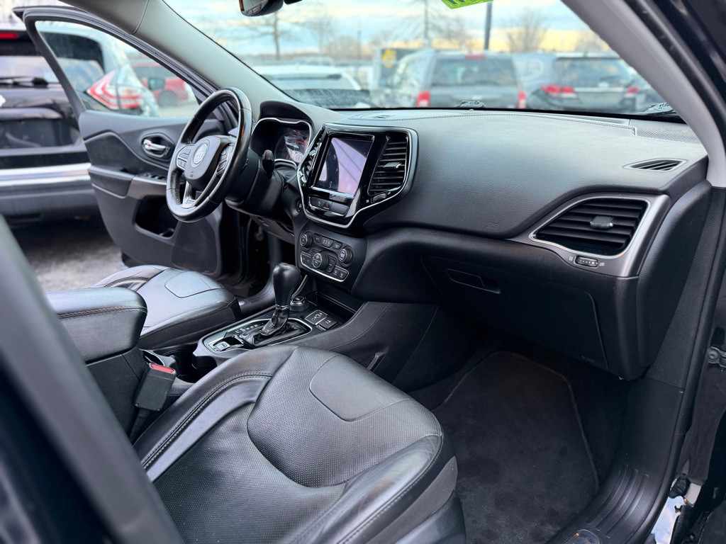 2019 Jeep Cherokee Image 13