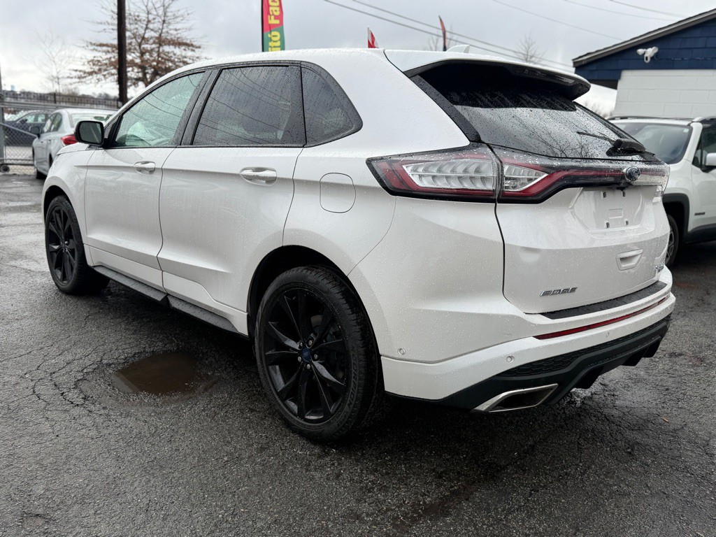 2017 Ford Edge Image 5