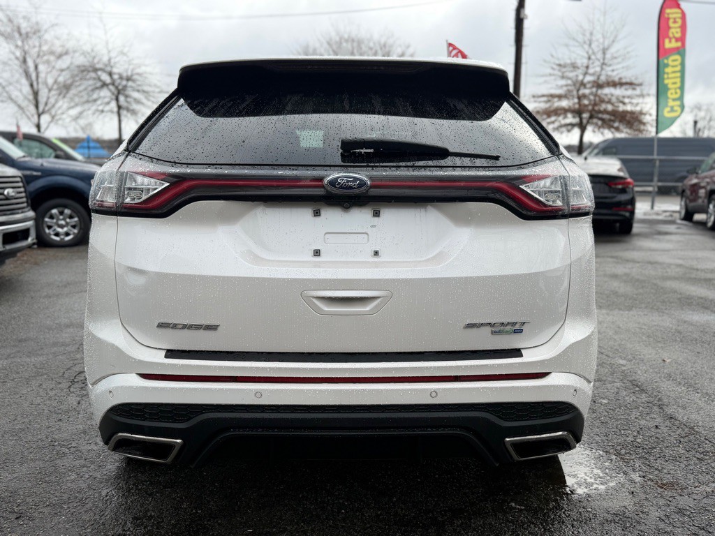 2017 Ford Edge Image 8