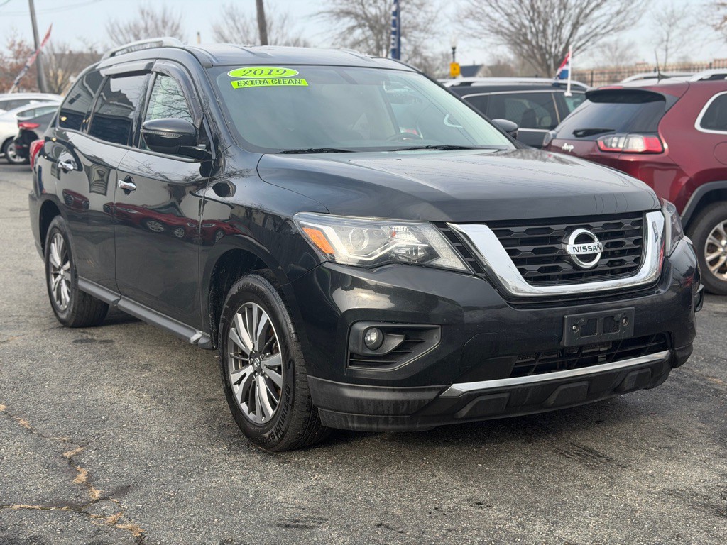 2019 Nissan Pathfinder Image 3