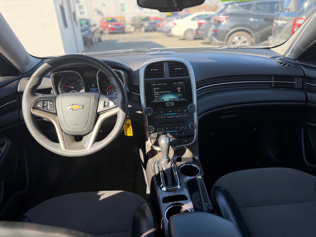 2016 Chevrolet Malibu Image 7
