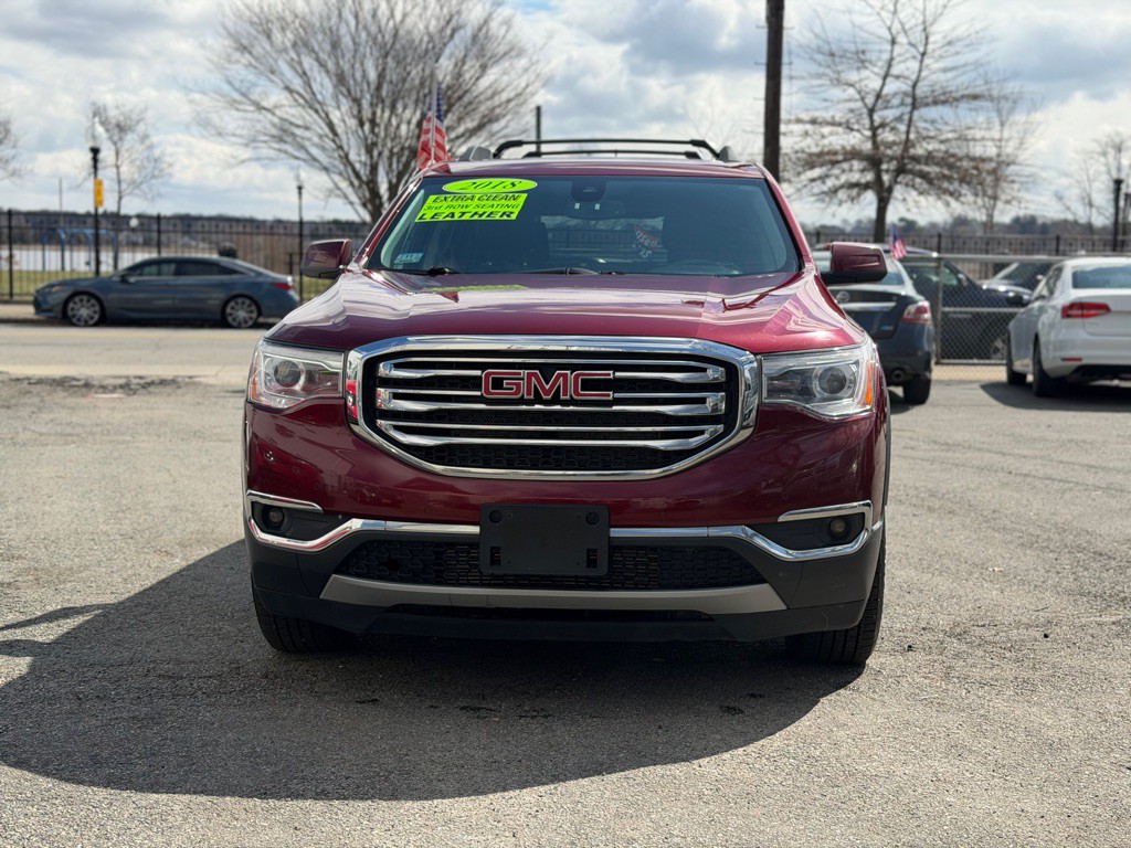 2018 GMC Acadia Image 2