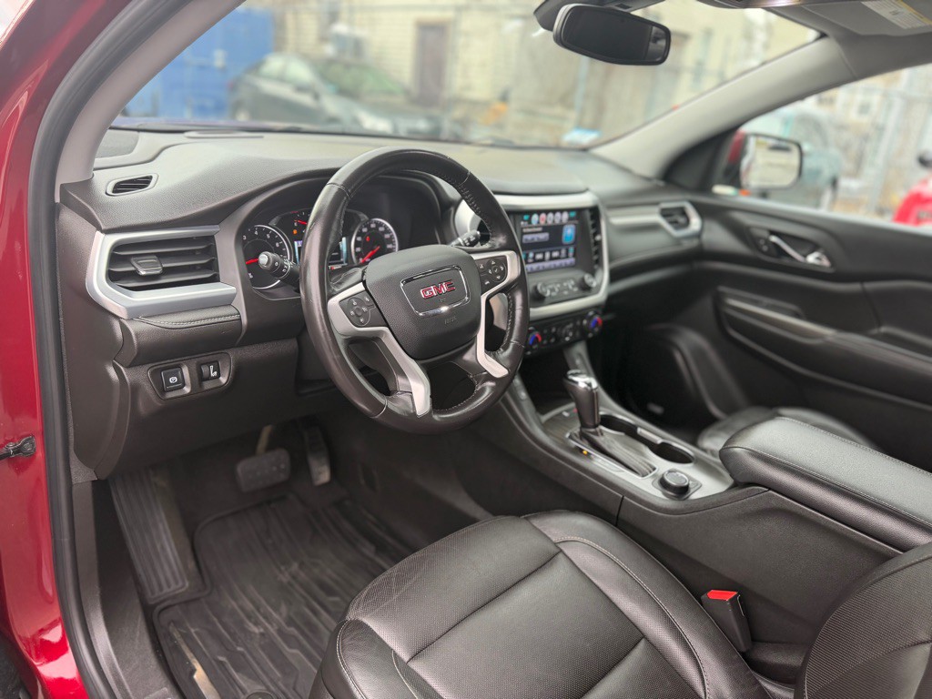 2018 GMC Acadia Image 10