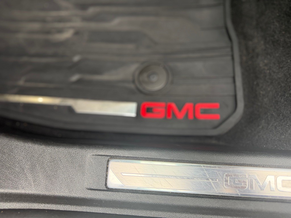 2018 GMC Acadia Image 12