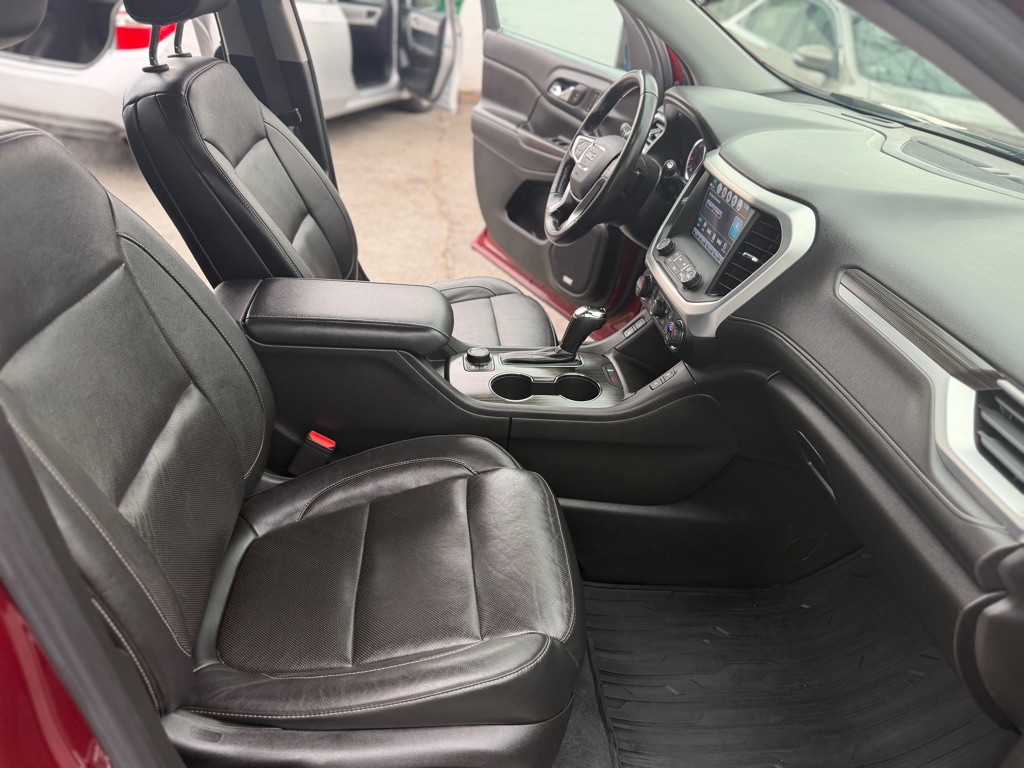 2018 GMC Acadia Image 21