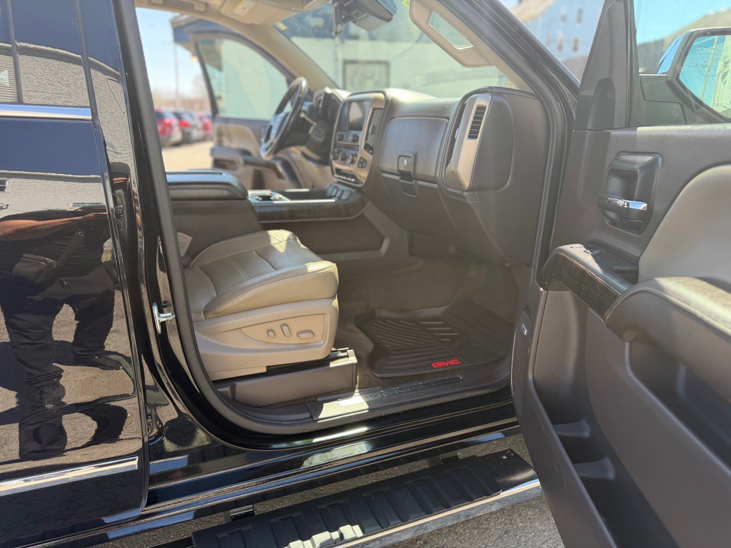 2014 GMC Sierra Image 22