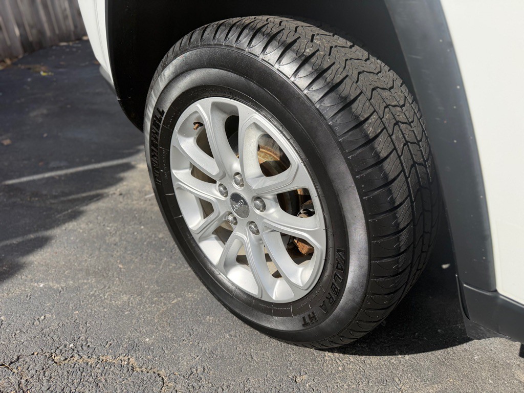 2015 Jeep Grand Cherokee Image 9