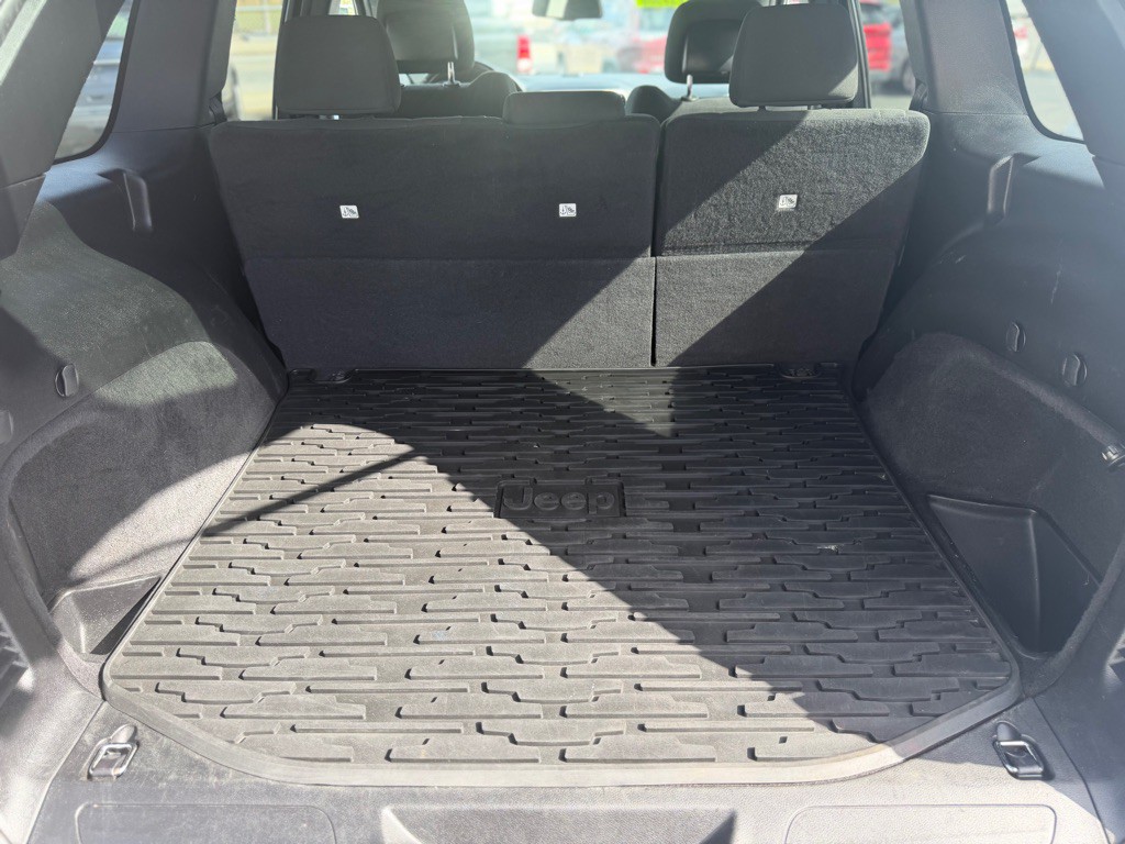 2015 Jeep Grand Cherokee Image 10