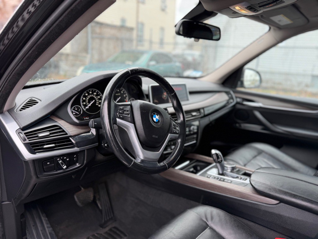 2015 BMW X5 Image 10