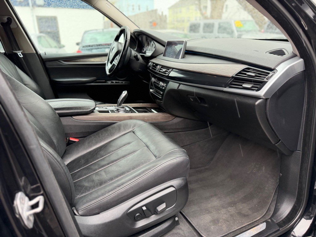 2015 BMW X5 Image 18