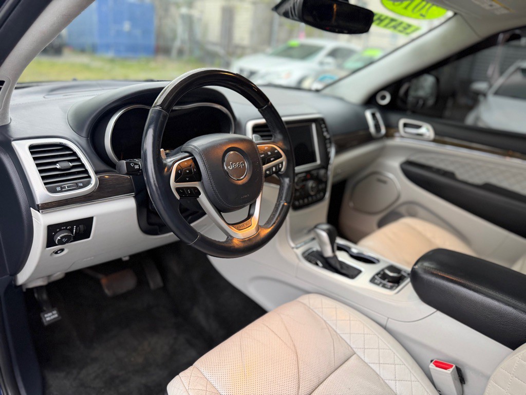 2018 Jeep Grand Cherokee Image 24