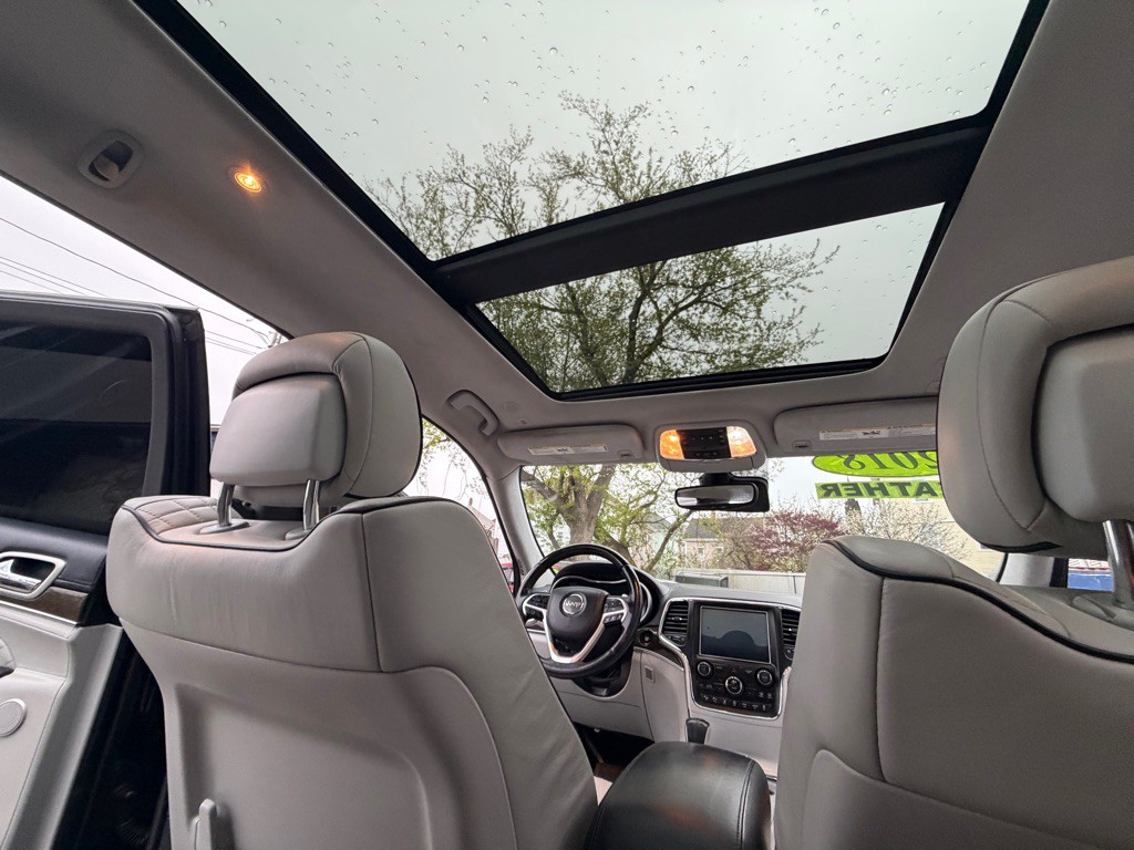 2018 Jeep Grand Cherokee Image 35