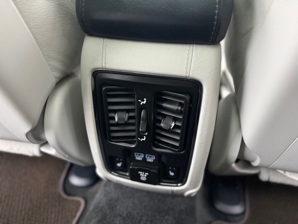 2018 Jeep Grand Cherokee Image 36