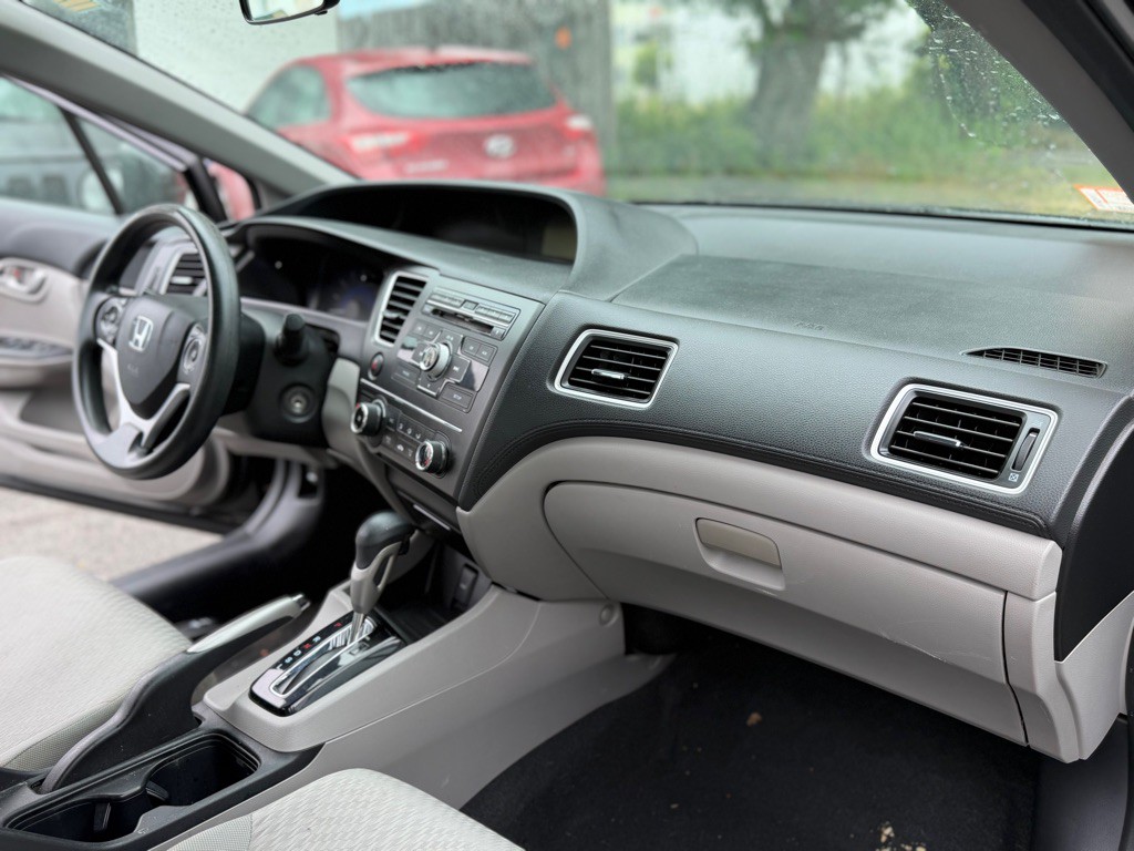 2014 Honda Civic Image 9