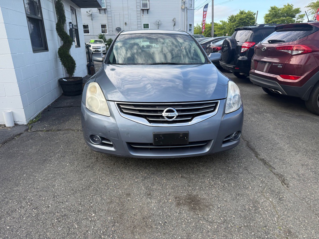 2010 Nissan Altima Image 3