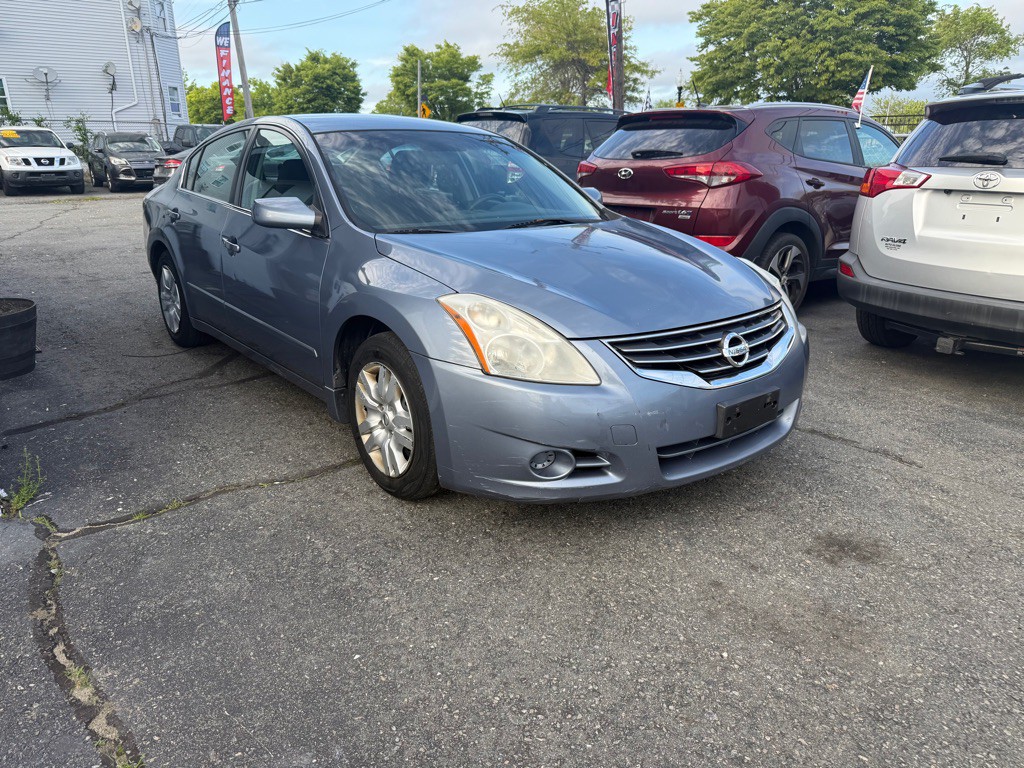 2010 Nissan Altima Image 4