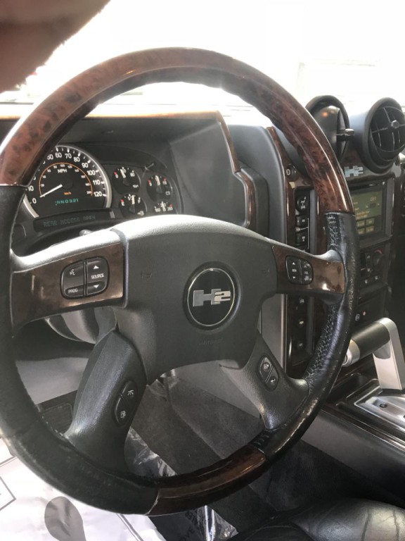 2005 HUMMER H2 Image 11