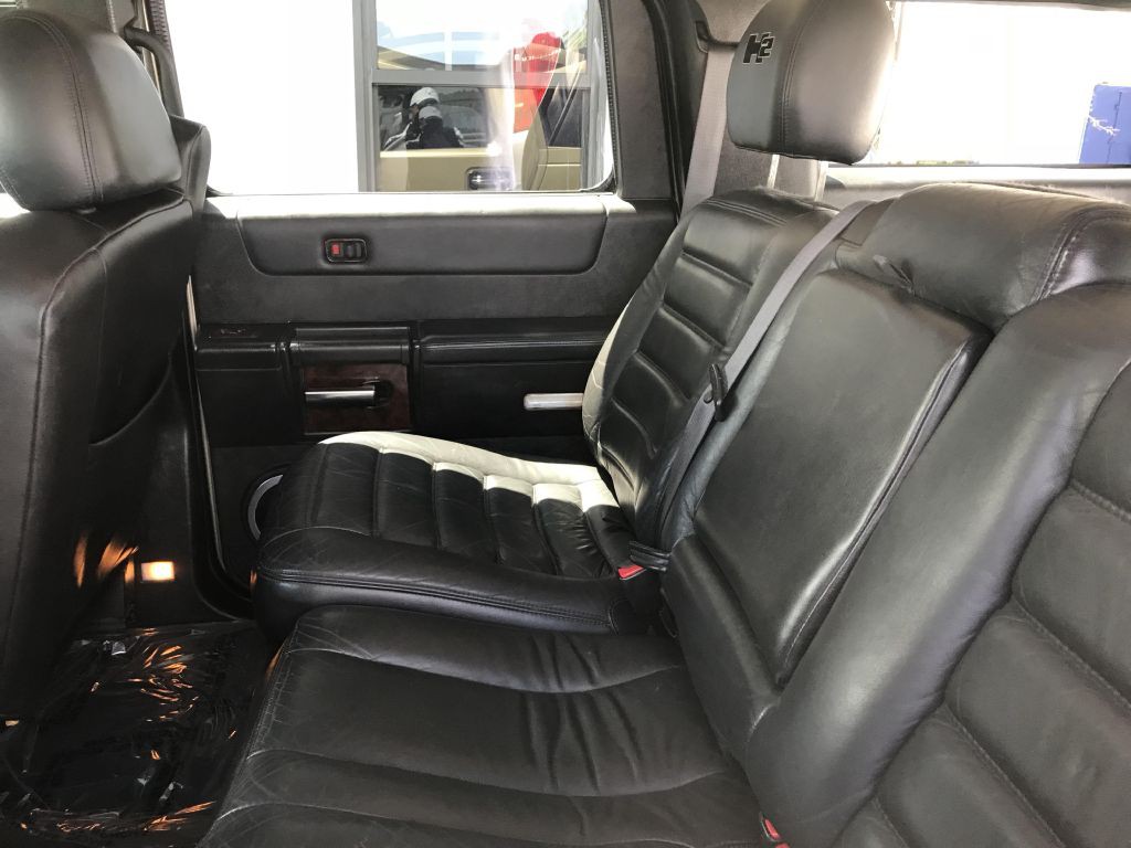 2005 HUMMER H2 Image 17