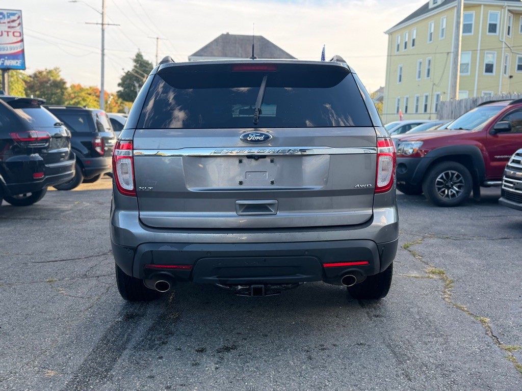 2012 Ford Explorer Image 5