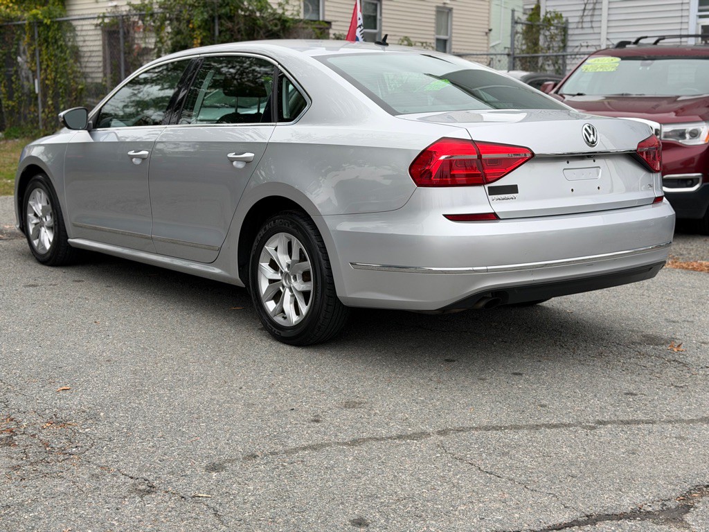 2016 Volkswagen Passat Image 6