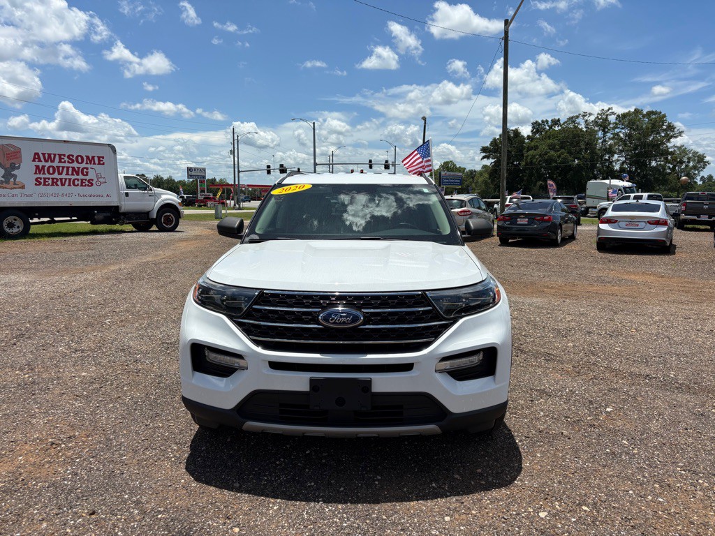 2020 Ford Explorer Image 2