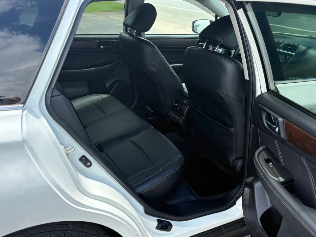 2019 Subaru Outback Image 15