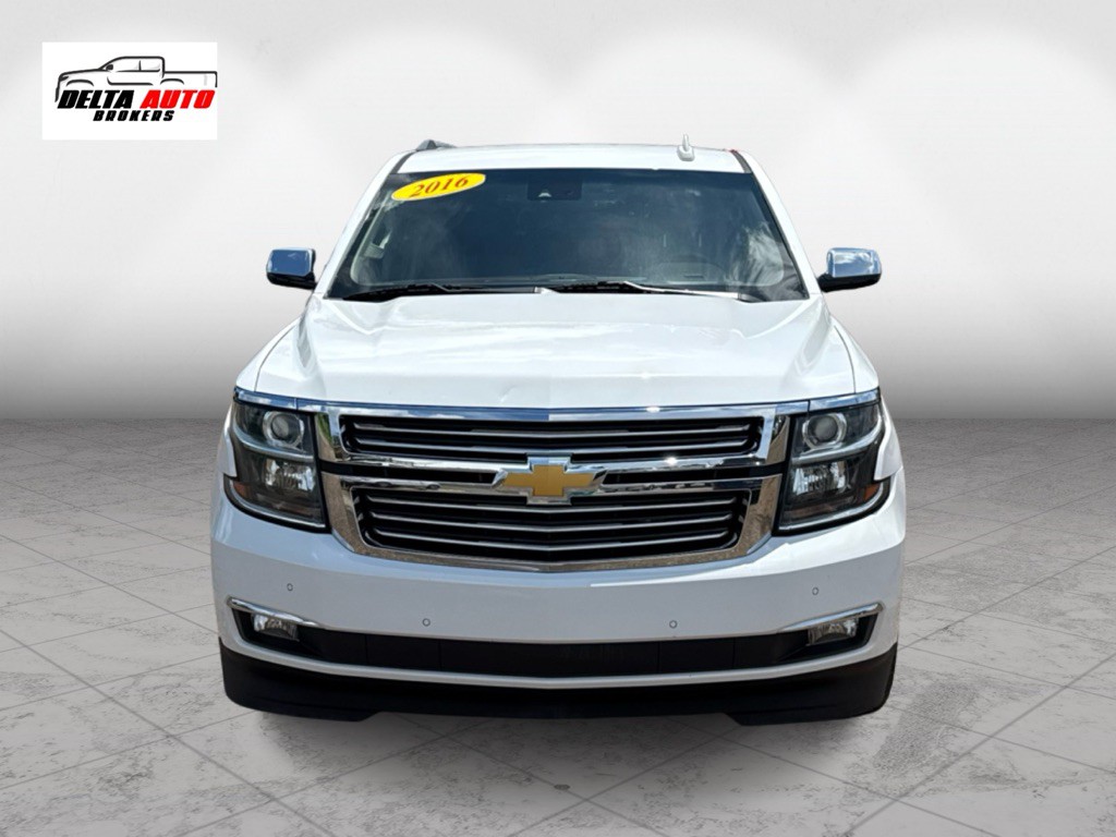 2016 Chevrolet Suburban Image 3