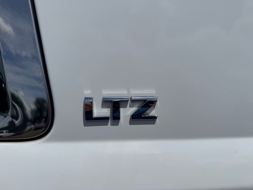 2016 Chevrolet Suburban Image 18