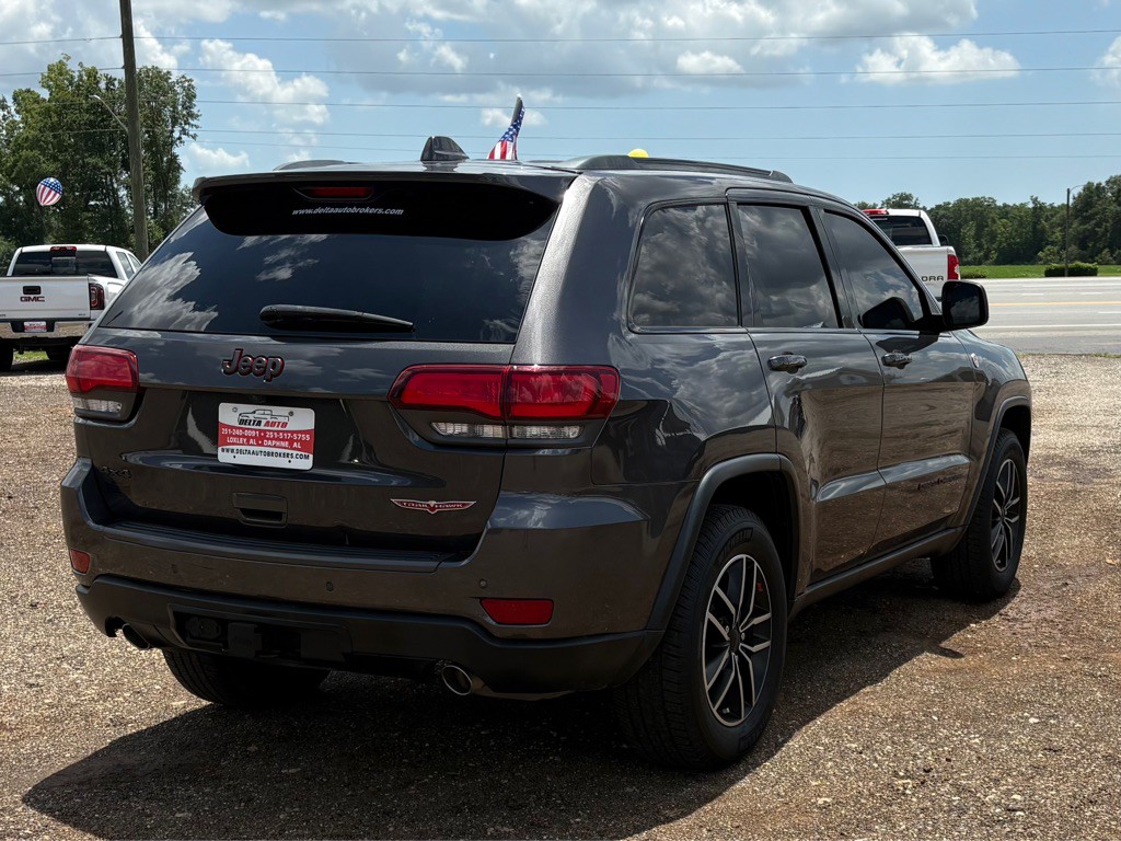 2019 Jeep Grand Cherokee Image 2