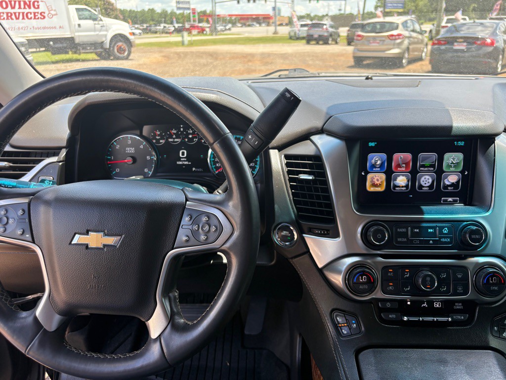 2019 Chevrolet Suburban Image 16
