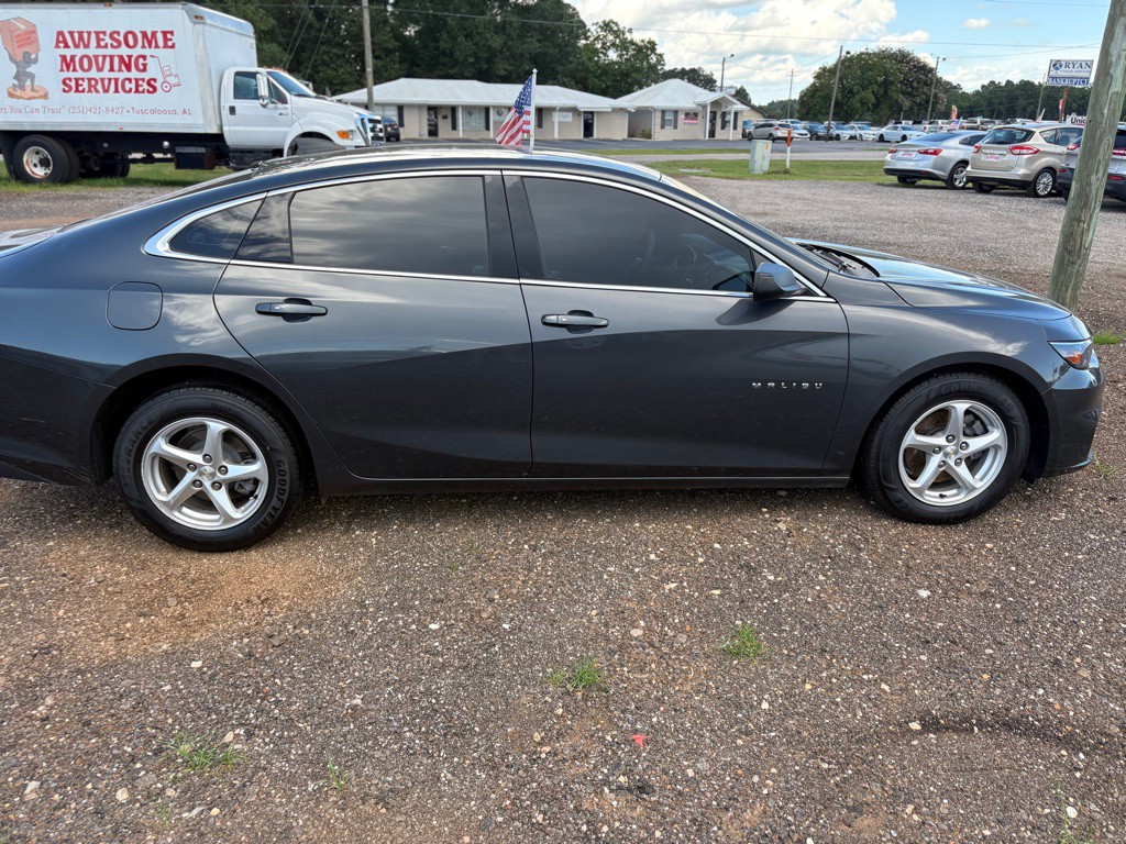 2018 Chevrolet Malibu Image 7