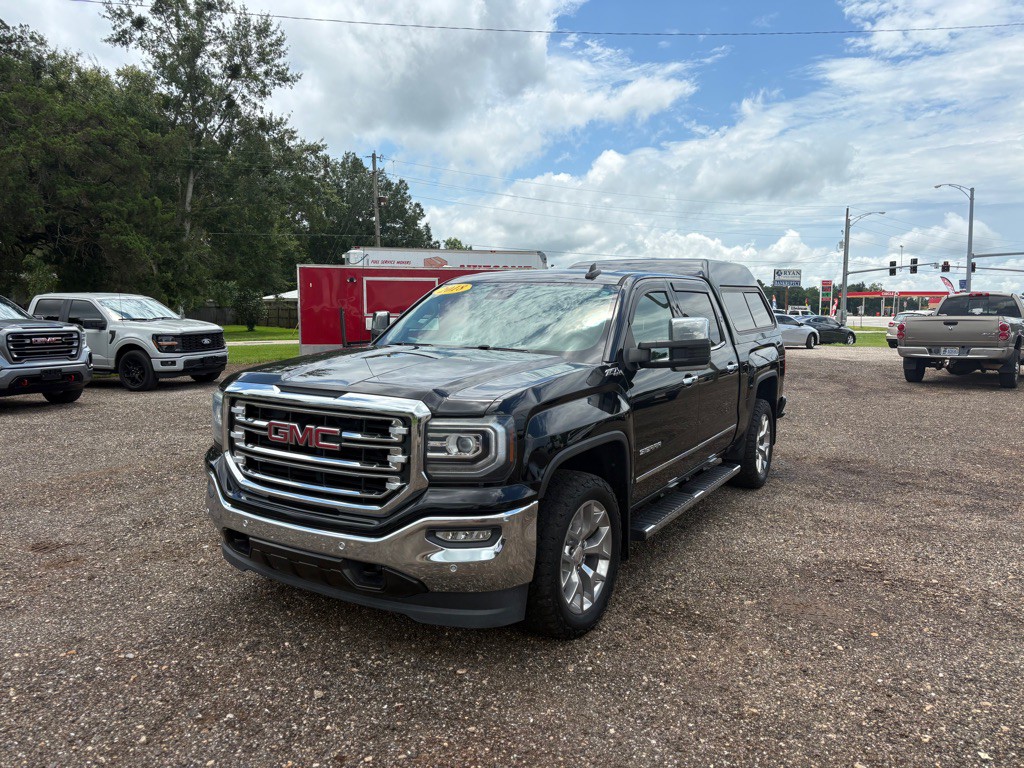 2018 GMC Sierra Image 2